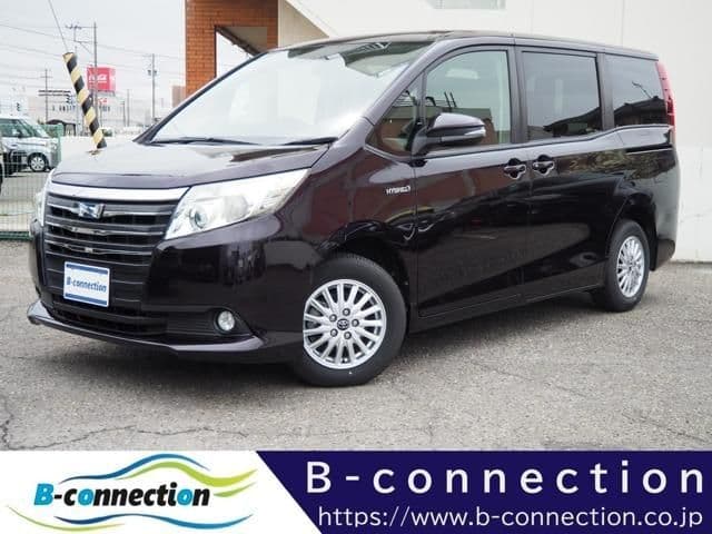TOYOTA NOAH HYBRID
