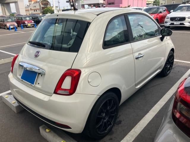 Car thumbnail 3