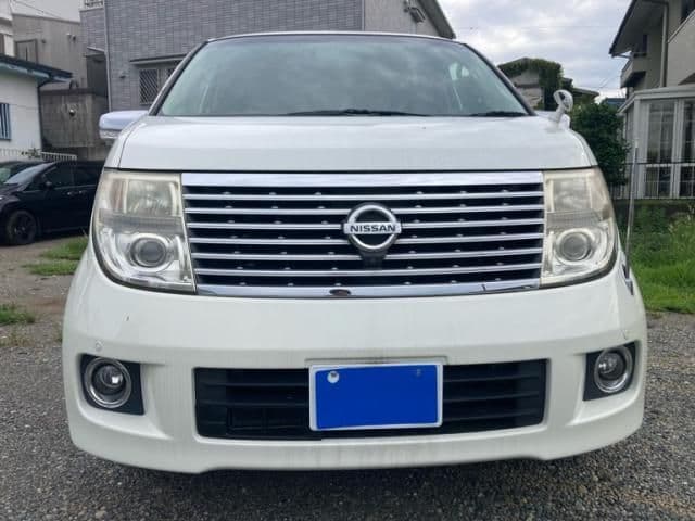 NISSAN ELGRAND  4WD
