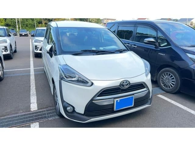 TOYOTA SIENTA 4WD
