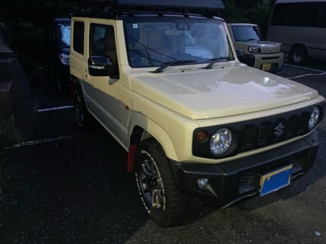 Car image 1