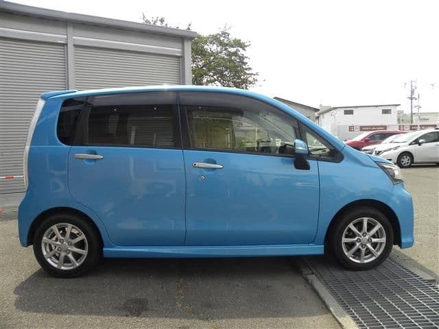 Car thumbnail 4