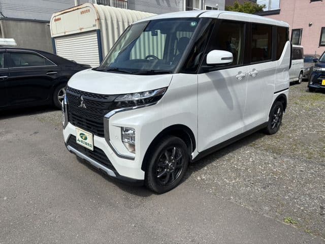 MITSUBISHI ek X SPACE 4WD