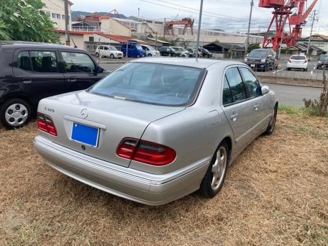 MERCEDES BENZ