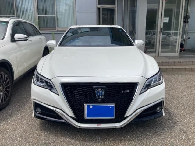 TOYOTA CROWN sedan hybrid