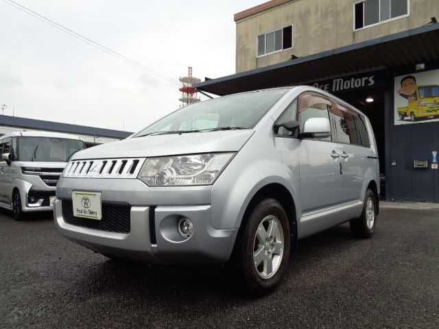 MITSUBISHI DELICA D:5 2WD