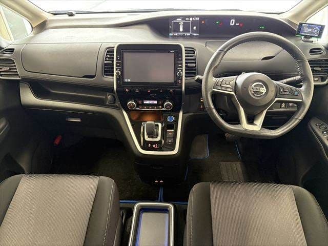 NISSAN