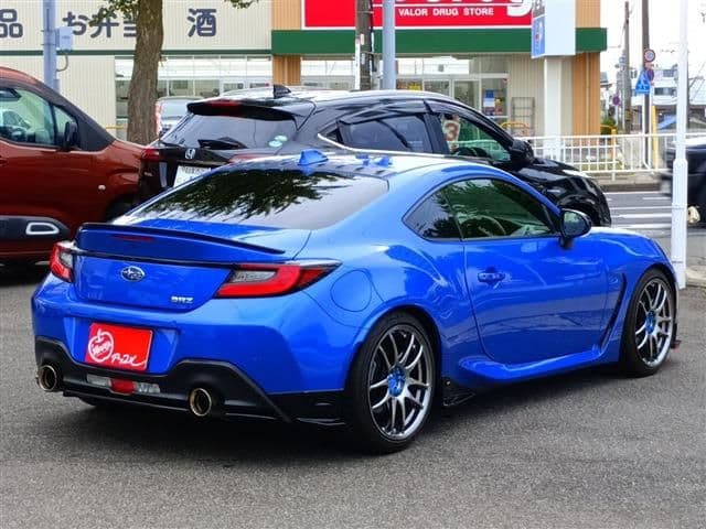 Car thumbnail 3