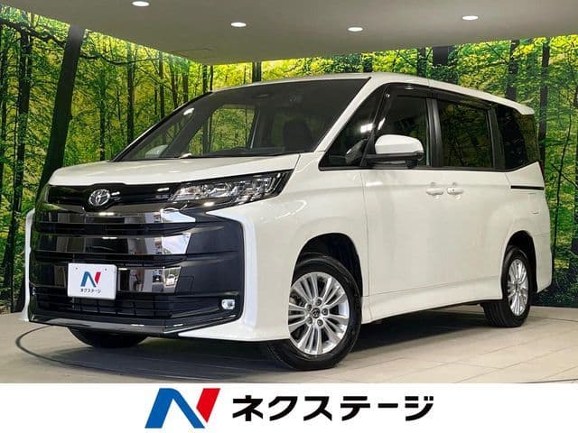 TOYOTA NOAH 4WD