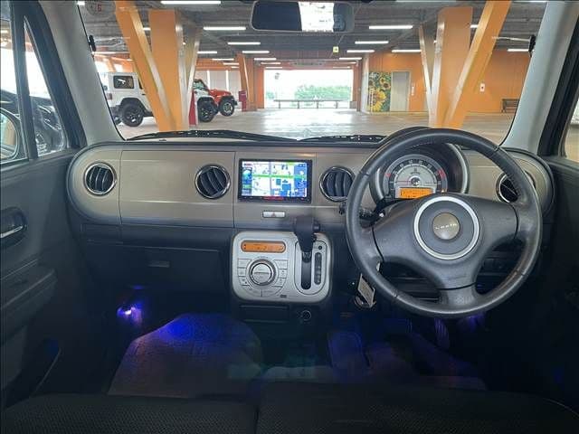 Car thumbnail 3