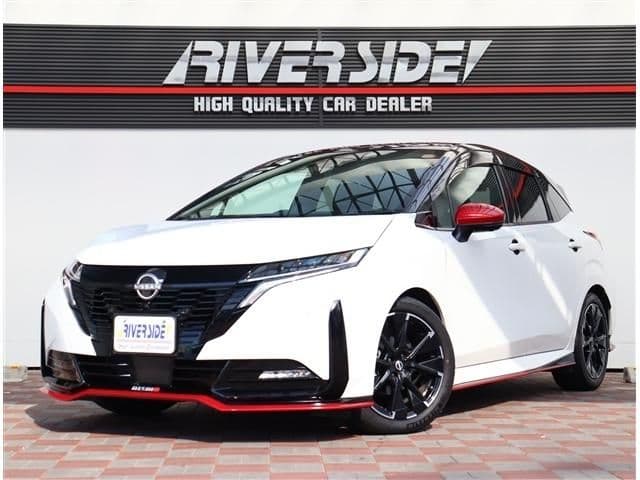 NISSAN AURA