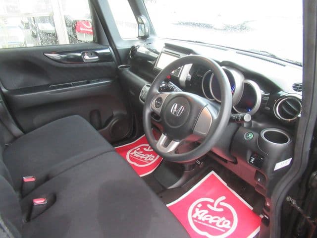 Car thumbnail 2