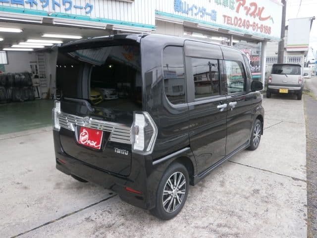 Car thumbnail 3
