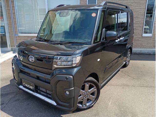 DAIHATSU TANTO FAN CROSS
