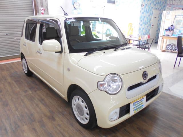 Car thumbnail 4