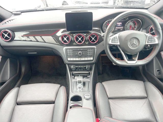 MERCEDES BENZ