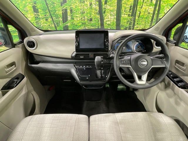 NISSAN