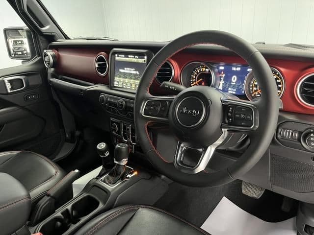 Car thumbnail 4