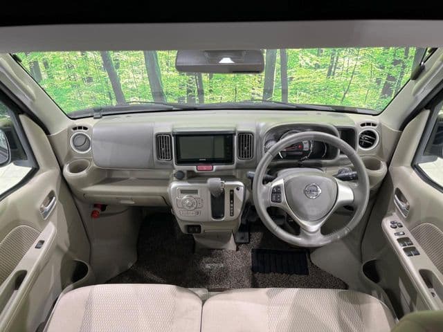 NISSAN