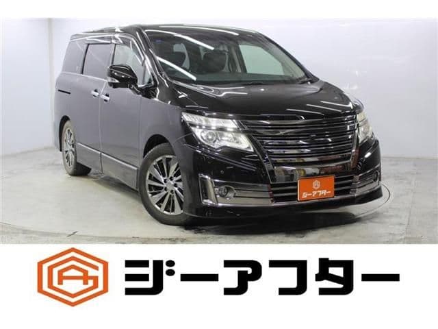 NISSAN ELGRAND