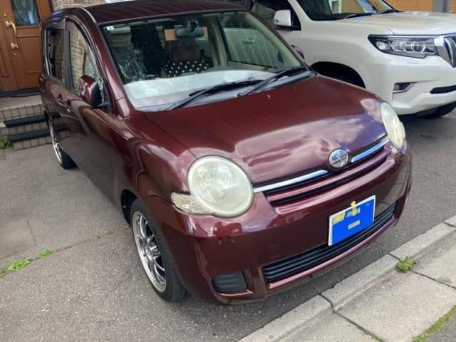 Car image 1