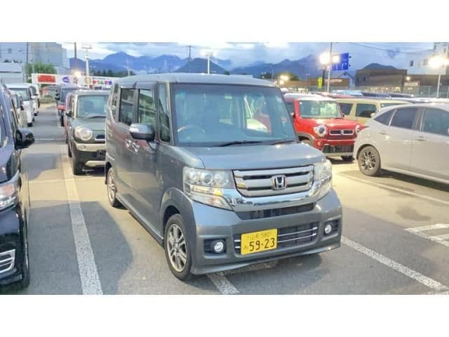 HONDA N BOX CUSTOM