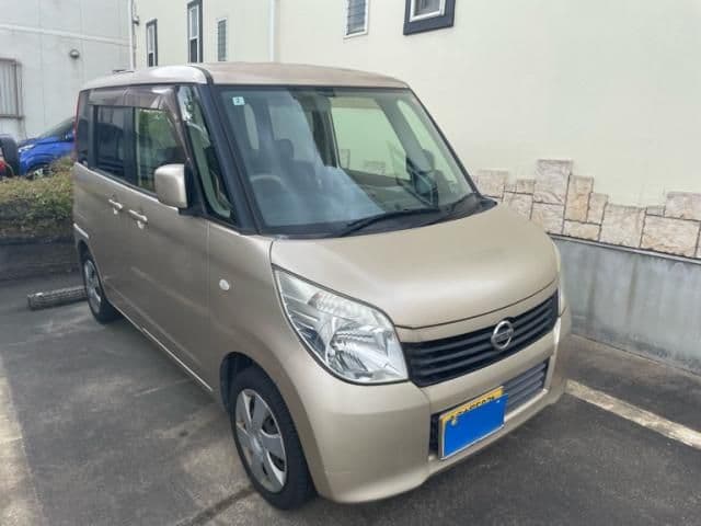 NISSAN ROOX