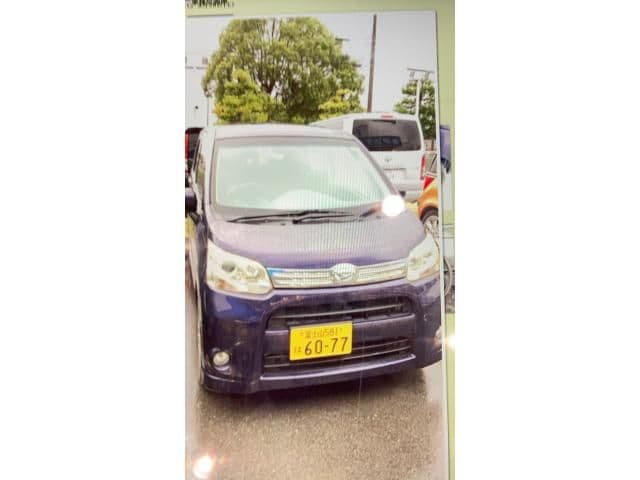 DAIHATSU MOVE CUSTOM