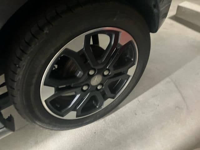 Car thumbnail 4