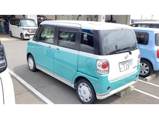 Car thumbnail 2