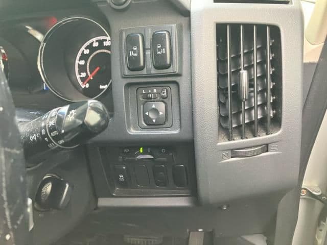 Car thumbnail 13