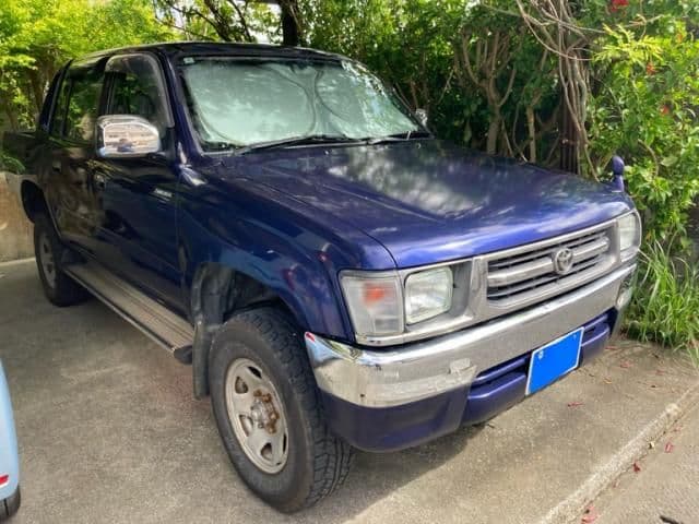 TOYOTA HILUX 4WD