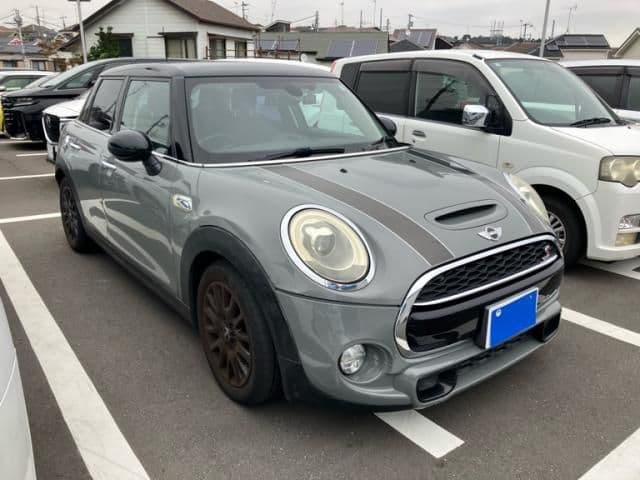 Car thumbnail 2