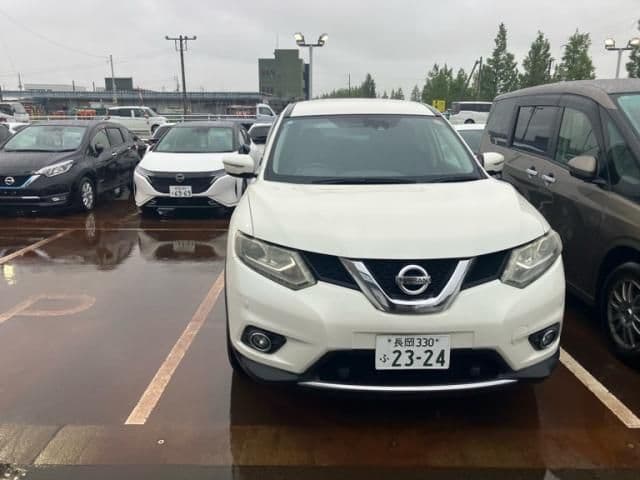 NISSAN X-TRAIL 4WD