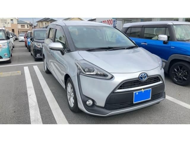 TOYOTA SIENTA HYBRID