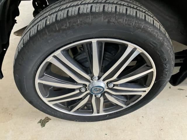 Car thumbnail 4
