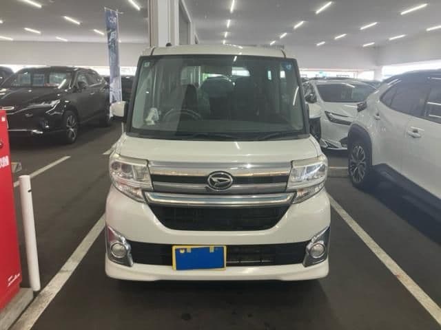 DAIHATSU TANTO CUSTOM 4WD