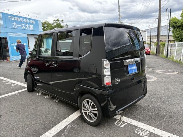 Car thumbnail 4