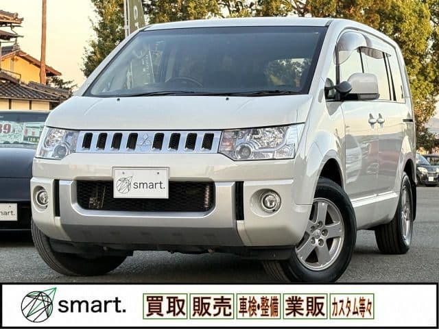 MITSUBISHI DELICA D:5 2WD