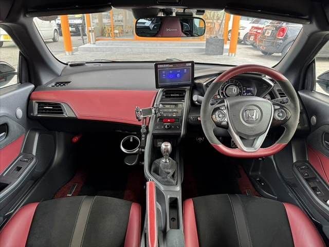 Car thumbnail 2