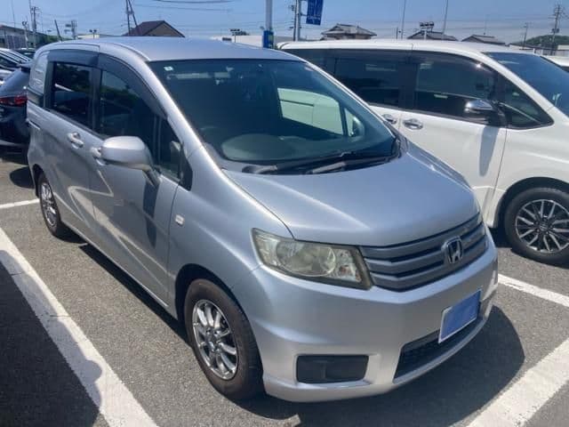 HONDA FREED Spike