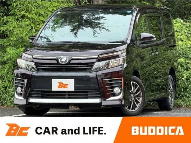 TOYOTA VOXY 4WD