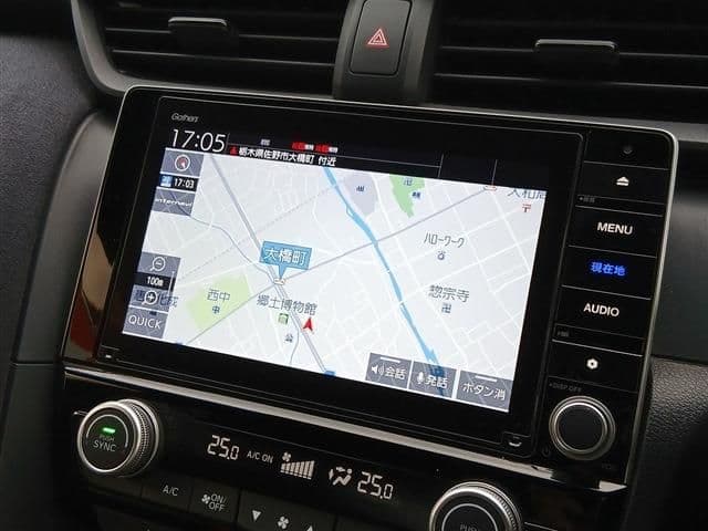 Car thumbnail 3