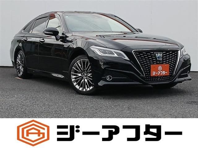 TOYOTA CROWN sedan hybrid