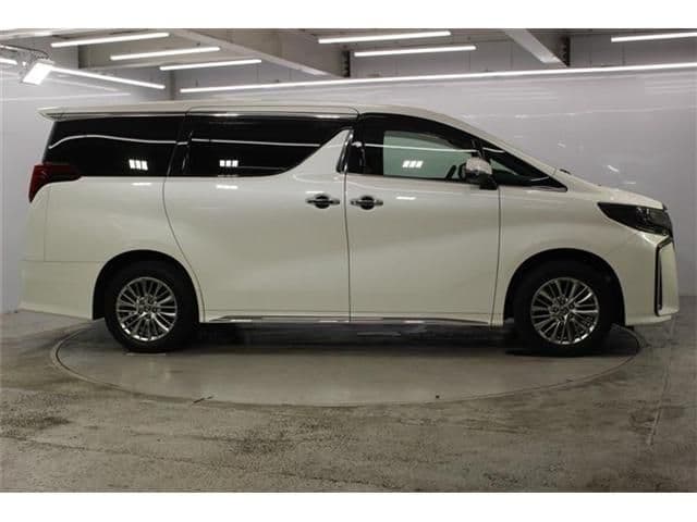 Car thumbnail 4