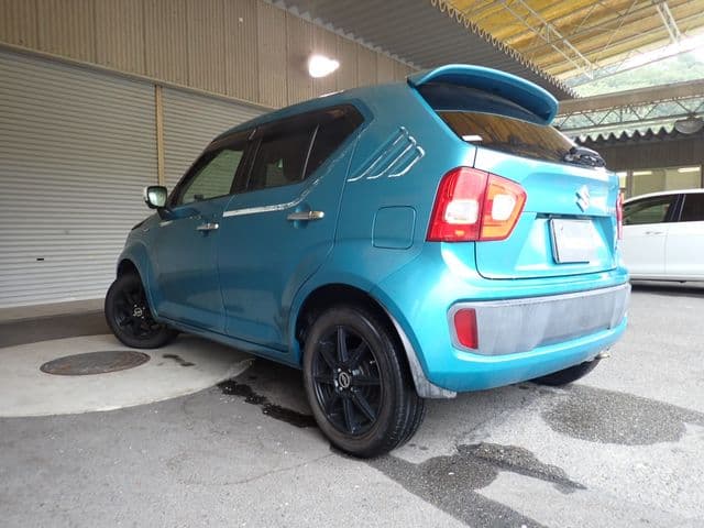 Car thumbnail 3