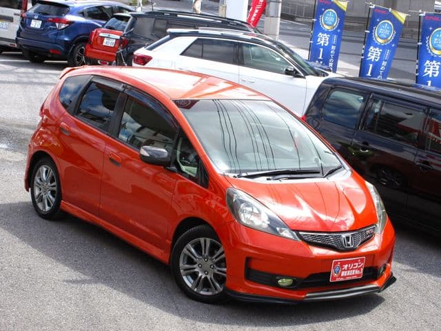 Car thumbnail 3