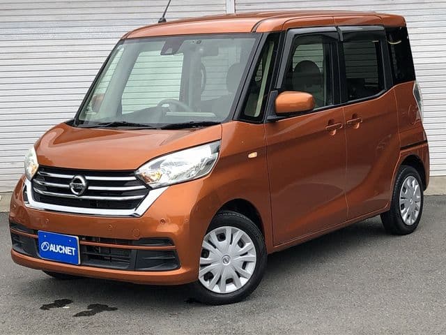NISSAN