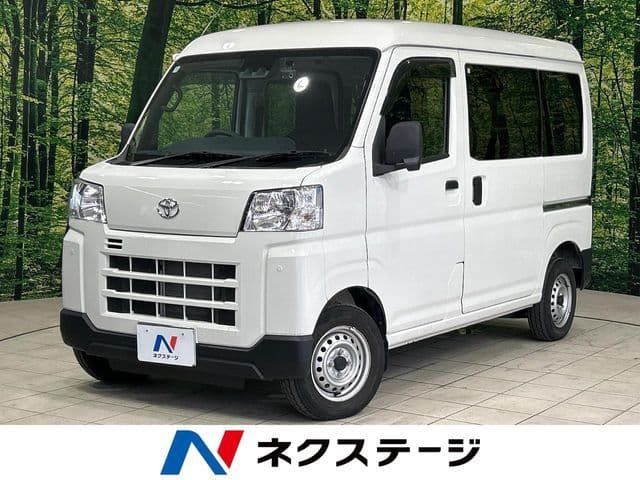 TOYOTA PIXIS van