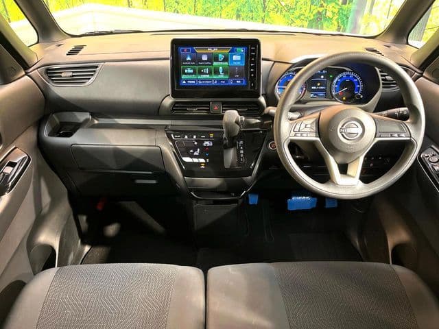 NISSAN
